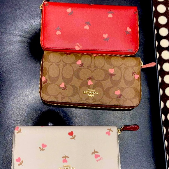 Coach wallets - Picture 2 of 2